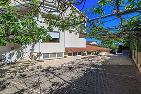 Apartments Info