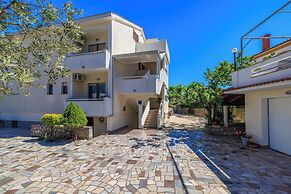 Apartments Info