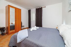 Apartments Marina