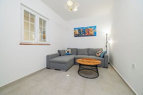 Apartments Marina