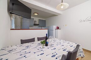 Apartments Marina