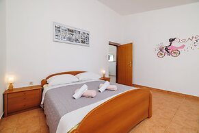 Apartments Marina