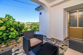Apartments Marina
