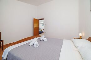 Apartments Marina