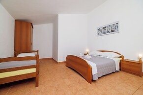 Apartments Marina
