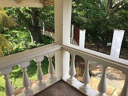 Tradewinds Lodge