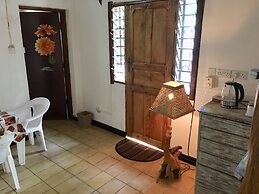 Tradewinds Lodge