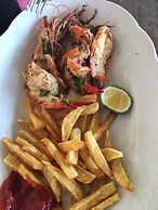 Tradewinds Lodge