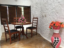 Tradewinds Lodge