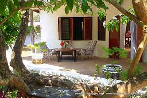 Tradewinds Lodge