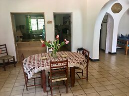 Tradewinds Lodge