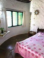 Tradewinds Lodge