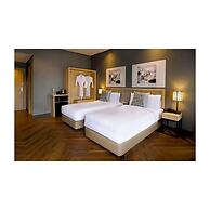 Summit Hotel Greenhills