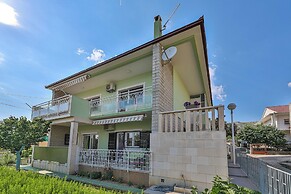 Apartment 3M