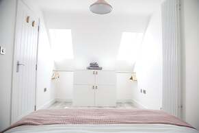 Barber Shop Flat