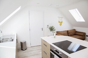 Barber Shop Flat