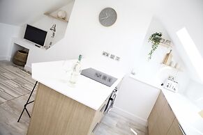Barber Shop Flat