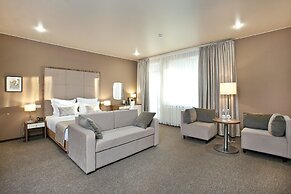 L'Hotel