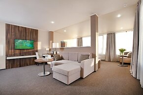 L'Hotel