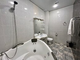 Castle Family Hotel