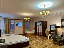 Castle Family Hotel