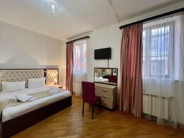 Castle Family Hotel