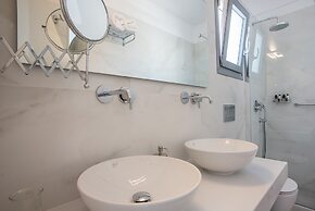 Nautilus Suites