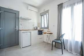 Nautilus Suites