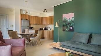 Meliti Waterfront Suites