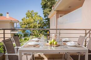Meliti Waterfront Suites