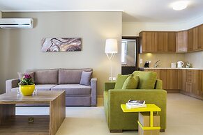 Meliti Waterfront Suites