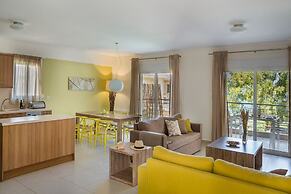 Meliti Waterfront Suites