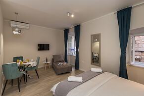 Apartments Urbis