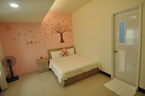 Han Yay Bay Hotel