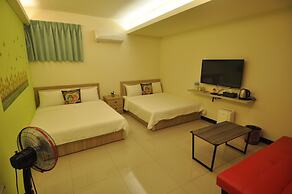 Han Yay Bay Hotel