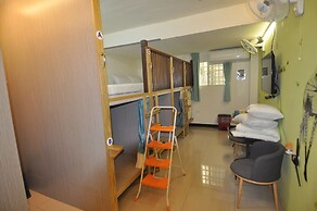 Han Yay Bay Hotel