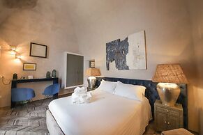 Al Console Luxury Suite