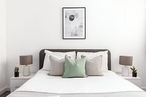 2 Bed Flat off Brick Lane