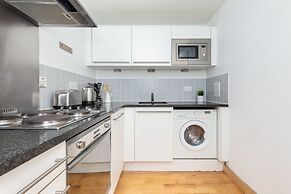 2 Bed Flat off Brick Lane