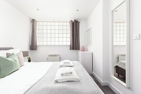 2 Bed Flat off Brick Lane