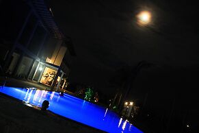 Amanda Beach Resort