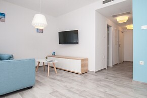 Apartments Dva Galeba