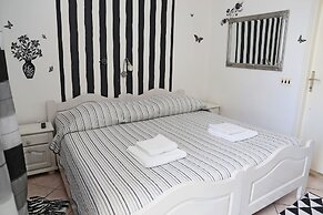 Apartments Nikolina Lumbarda