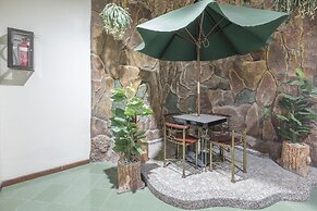 OYO 1090 Hotel Anging Mammiri Makassar