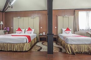 OYO 1090 Hotel Anging Mammiri Makassar