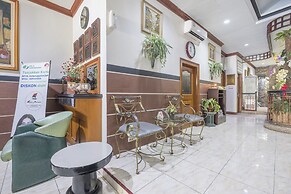 OYO 1090 Hotel Anging Mammiri Makassar