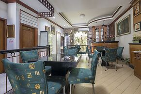 OYO 1090 Hotel Anging Mammiri Makassar