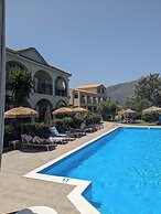Grapevines Hotel