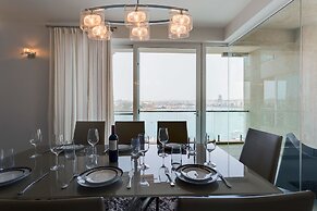 Contemporary, Luxury Apartment With Valletta and Harbour Views