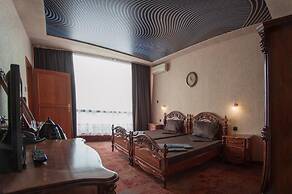 Hotel Mercury